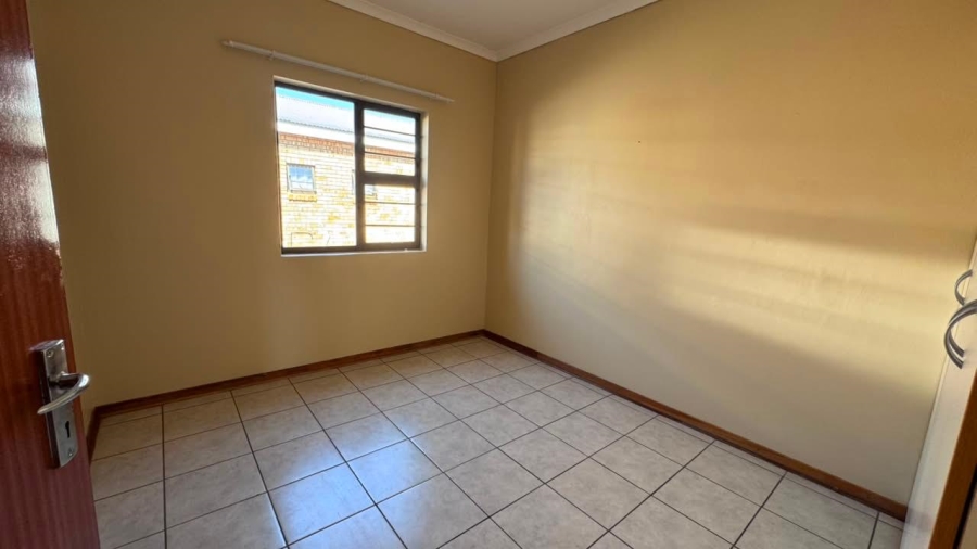 2 Bedroom Property for Sale in Rhodesdene Northern Cape
